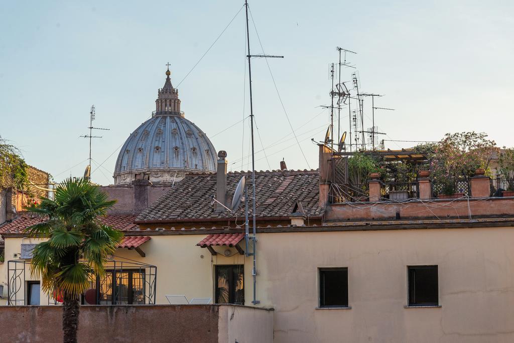 La Porta Rossa Di Borgo - Vatican Luxury Suite Rome Room photo