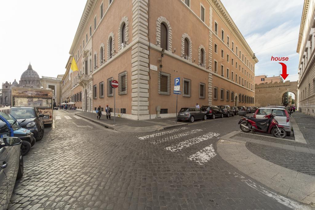 La Porta Rossa Di Borgo - Vatican Luxury Suite Rome Exterior photo