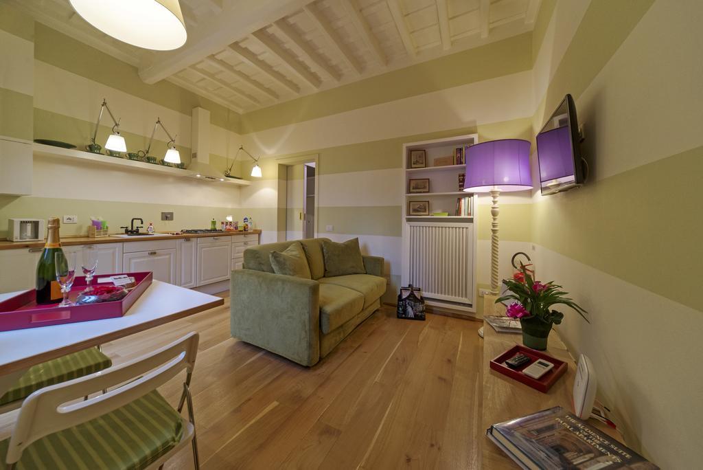 La Porta Rossa Di Borgo - Vatican Luxury Suite Rome Exterior photo